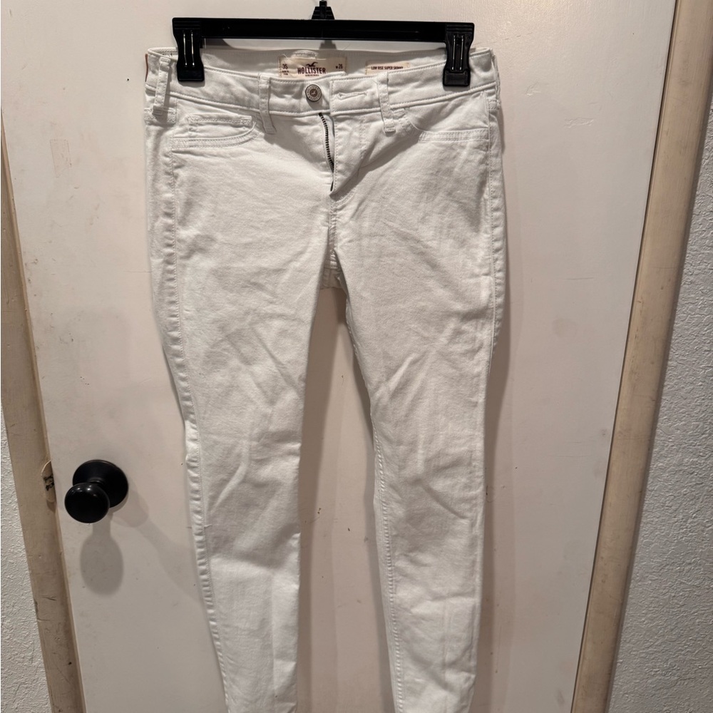 Hollister Low Rise Super Skinny White Jeans